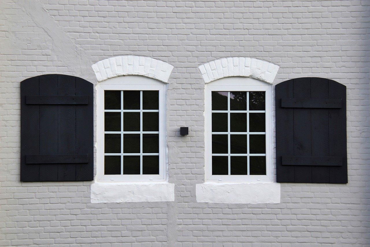 What Is the Best Caulk for Exterior Windows and Doors? Seal With Ease